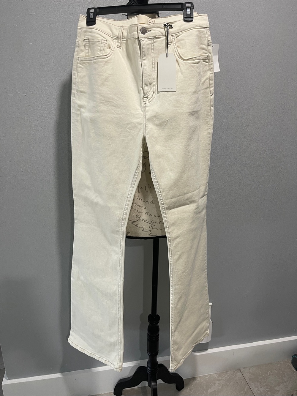 Current/Elliott Off-White Straight Leg Jeans